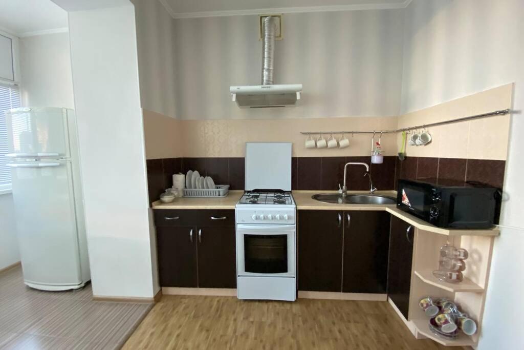 Podillia Modern Apartment 文尼察 外观 照片