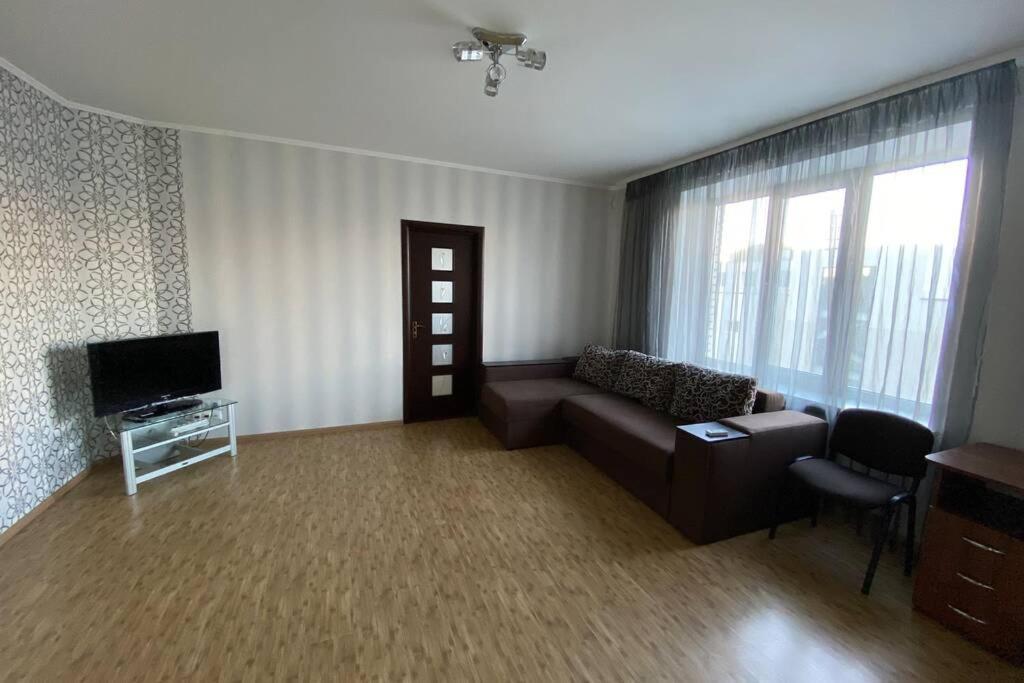 Podillia Modern Apartment 文尼察 外观 照片