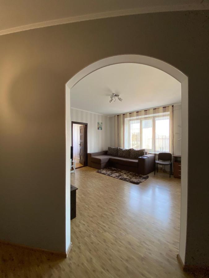 Podillia Modern Apartment 文尼察 外观 照片